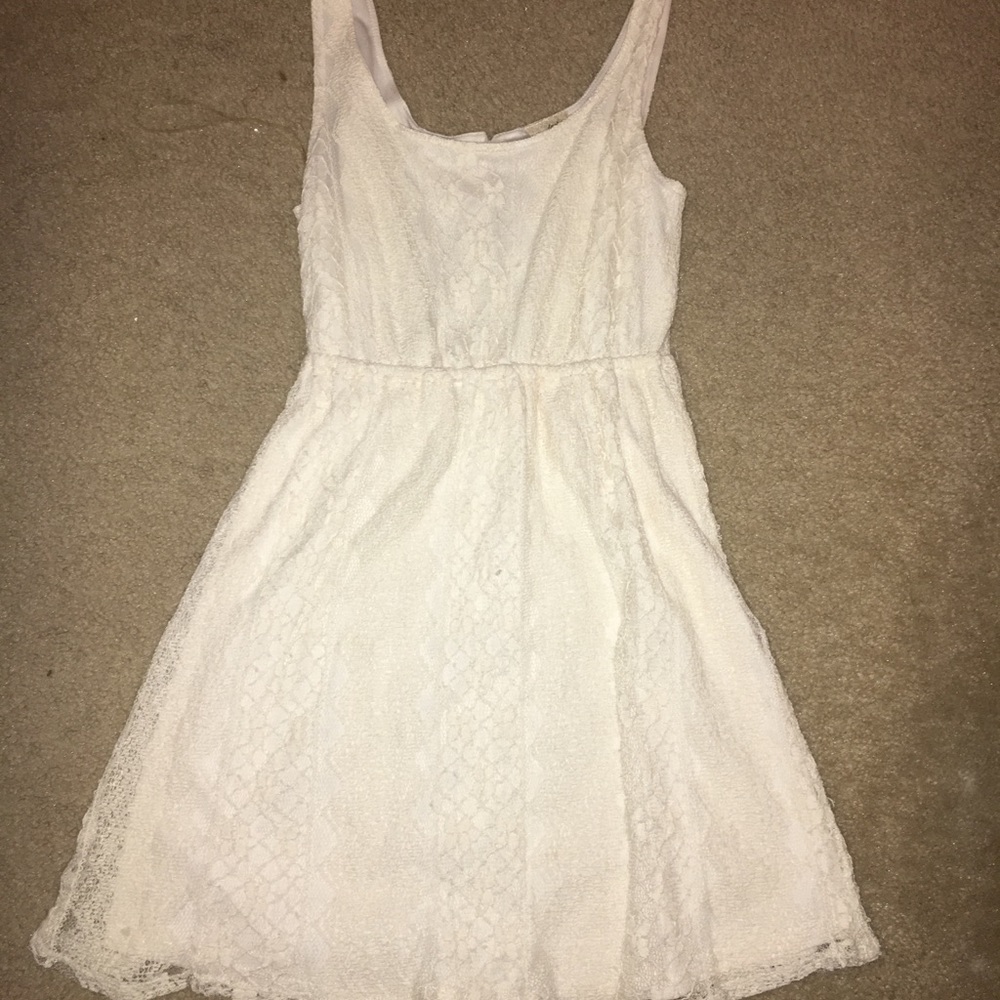 White lace dress